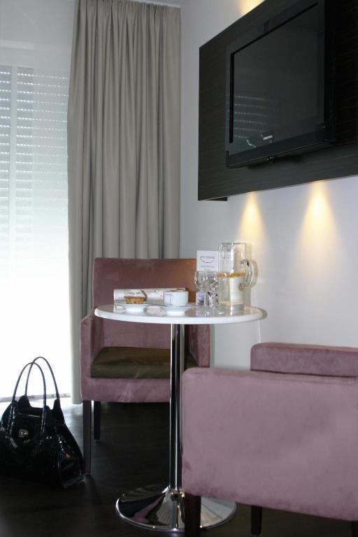 Hotel Zur Promenade Donauwörth Екстериор снимка