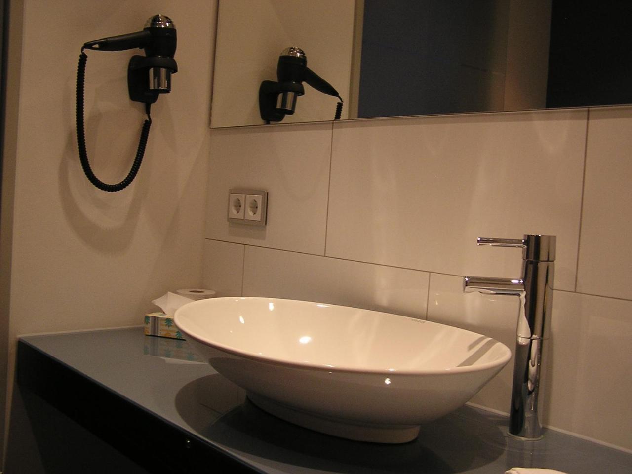 Hotel Zur Promenade Donauwörth Екстериор снимка
